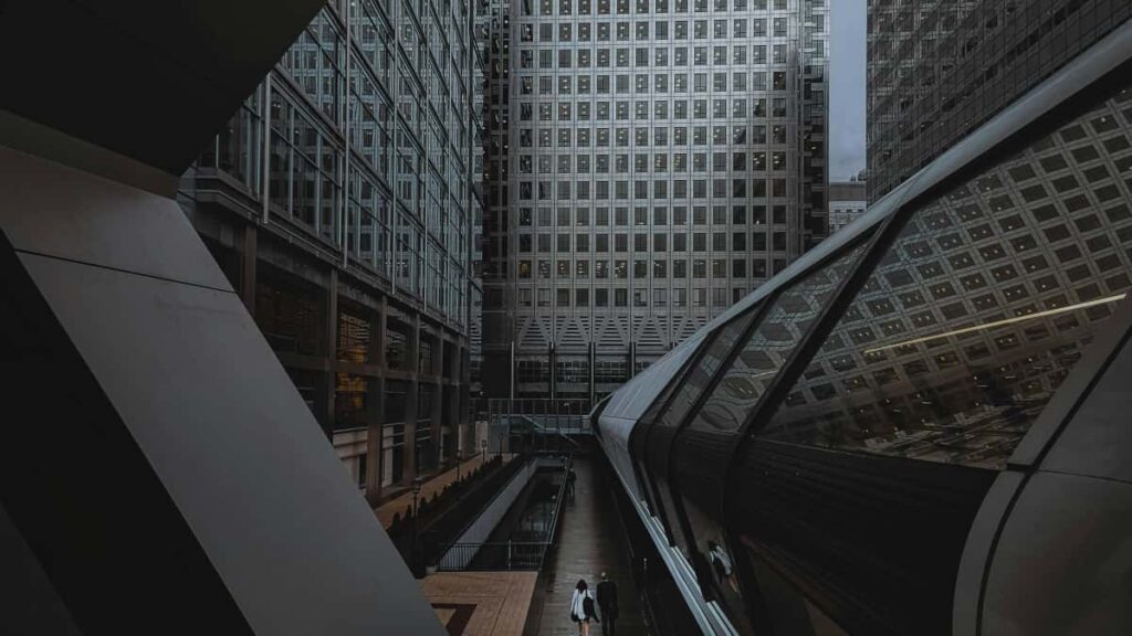 Praktyczny przewodnik dla polskich tworcow: jak znalezc, podejsc i zbudowac dugoterminowe wspoprace z dunskimi markami przy pomocy Reddit tak, zeby nie wygladac jak spam.