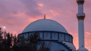 Praktyczny przewodnik dla tworcow z Polski: jak kontaktowac sie z argentynskimi markami na eBay, sprzedawac pomys na challenge muzyczny i wygrywac kampanie z nagrodami dla fanow.