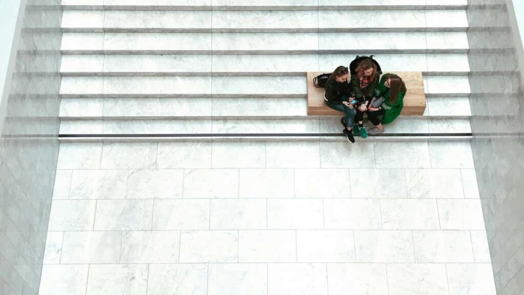 Praktyczny przewodnik dla polskich tworcow: jak znalezc i nawiazac wspoprace z wegierskimi markami na KakaoTalk, z konkretnymi taktykami, szablonami wiadomosci i analiza trendow 2026.