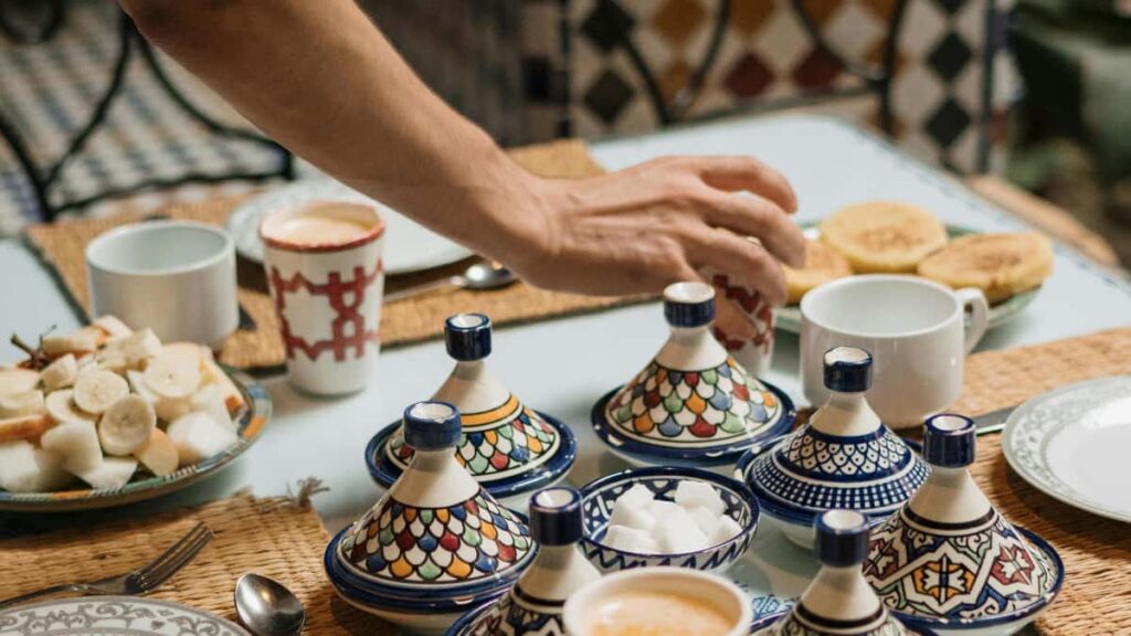 Praktyczny przewodnik dla marketerow z Polski: gdzie znalezc niemieckich tworcow na Moj, jak ich selekcjonowac i wykorzystac creator content do product-led growth.