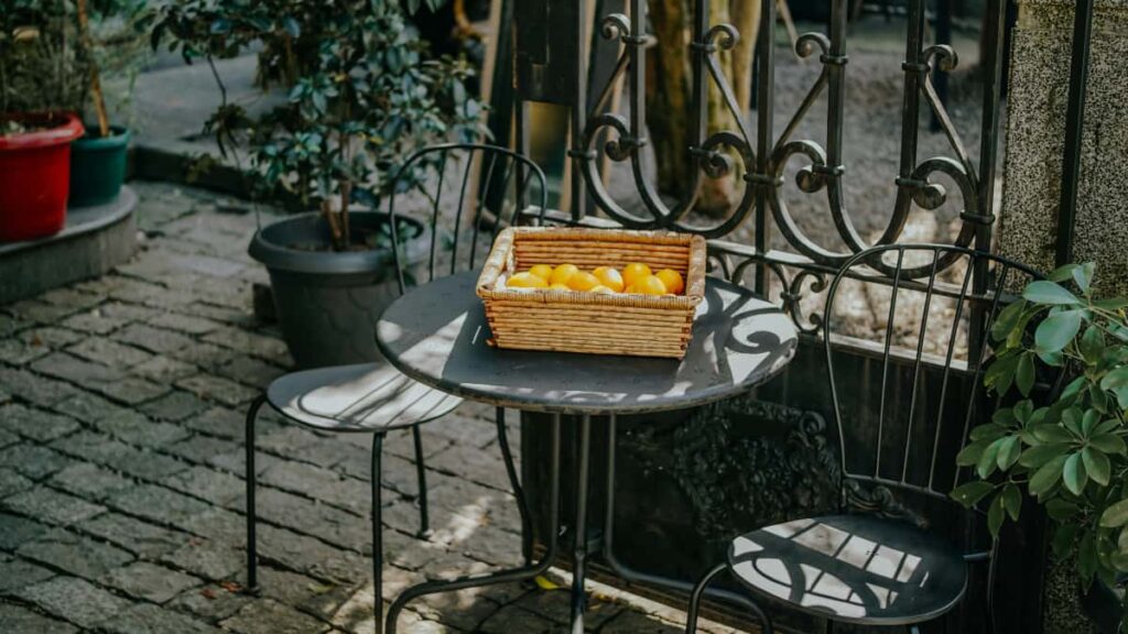 Praktyczny przewodnik dla polskich creatorow: jak znalezc, skontaktowac i zamknac wspoprace z markami Jordan na Chingari poprzez gameplay challengey.